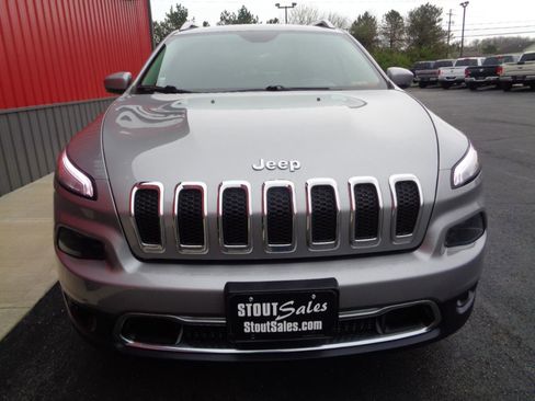 Used 2015 Jeep Cherokee Limited w/ Luxury Group image 13