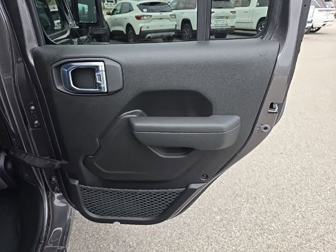 New 2026 Jeep Gladiator Sport image 12