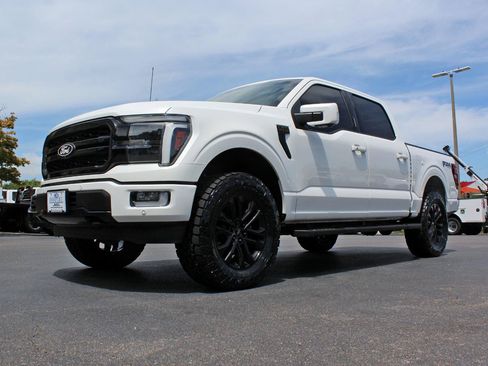 Used 2024 Ford F150 Lariat w/ Bed Utility Package AWD/4WD image 12