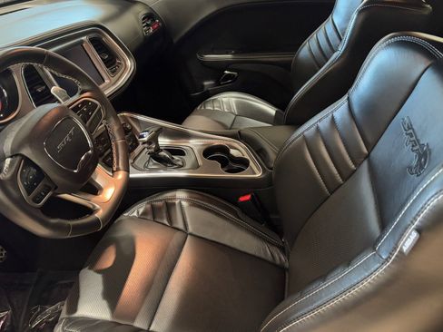 Used 2020 Dodge Challenger SRT Hellcat image 18