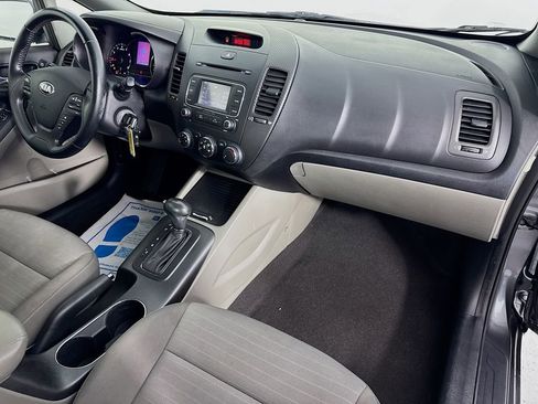 Used 2016 Kia Forte EX image 32