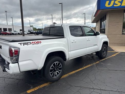 Used 2023 Toyota Tacoma TRD Sport AWD/4WD image 6