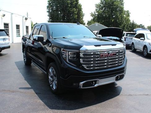 Used 2022 GMC Sierra 1500 Denali w/ Technology Package AWD/4WD image 16