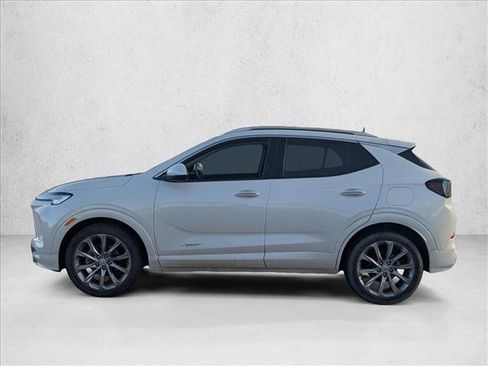 Used 2025 Buick Encore GX Avenir image 8