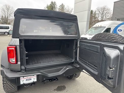 Used 2021 Ford Bronco Black Diamond w/ Sasquatch Package image 10