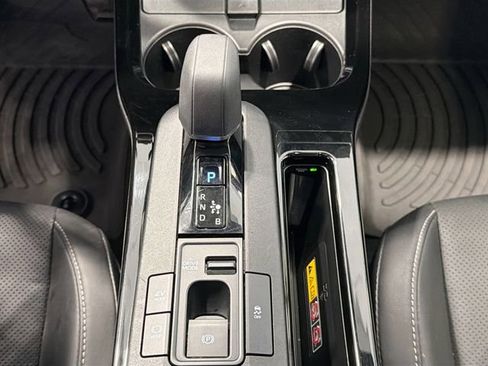 Used 2024 Toyota Prius XLE AWD/4WD image 15