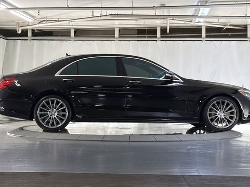 Used 2017 Mercedes-Benz S 550 Sedan image 7