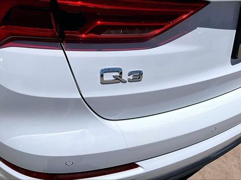 Used 2023 Audi Q3 2.0T Premium w/ Convenience Package AWD/4WD image 33