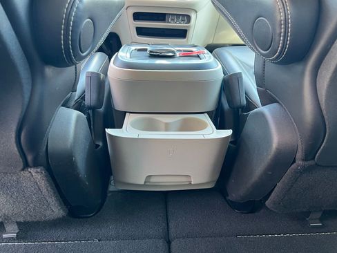 Used 2023 Chrysler Pacifica Touring-L image 50