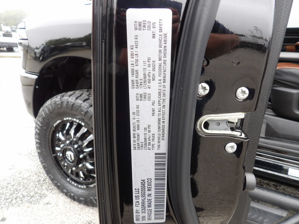 Used 2025 RAM 3500 Big Horn AWD/4WD image 66