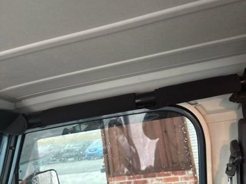 Used 1999 Jeep Wrangler SE image 16