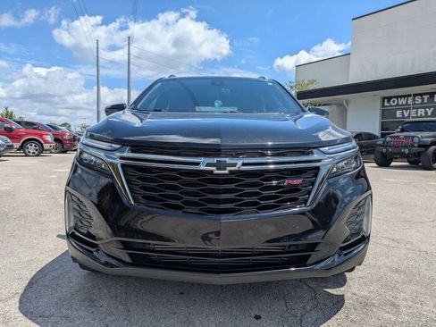Used 2023 Chevrolet Equinox RS FWD image 2