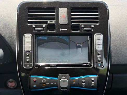 Used 2016 Nissan Leaf SV w/ Premium Package FWD image 43