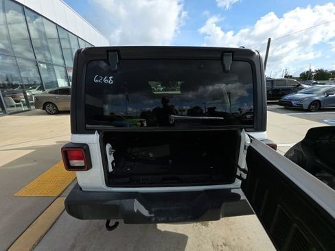 Used 2024 Jeep Wrangler Unlimited Sport AWD/4WD image 28