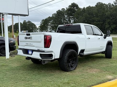 New 2025 GMC Sierra 2500 Denali Ultimate image 6