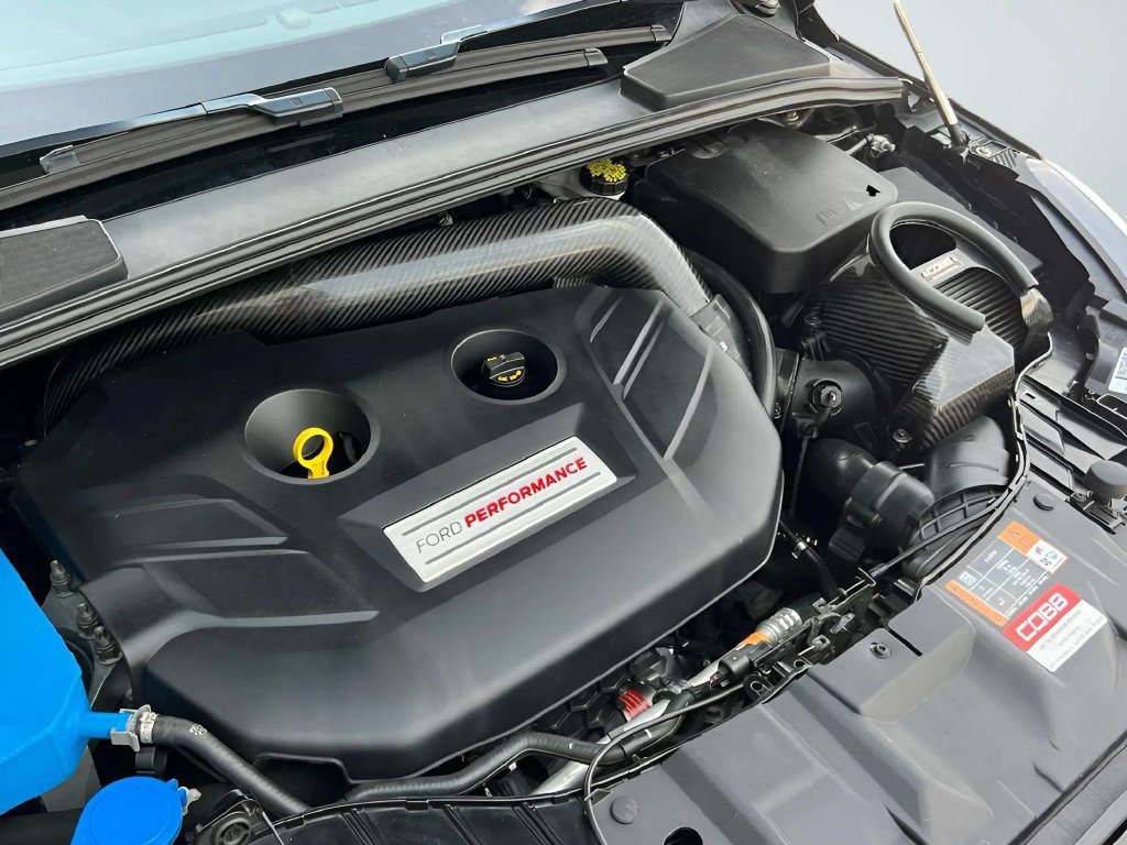 Used 2017 Ford Focus RS AWD/4WD image 31