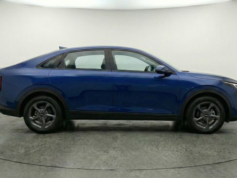 Used 2025 Kia K4 LXS FWD image 11