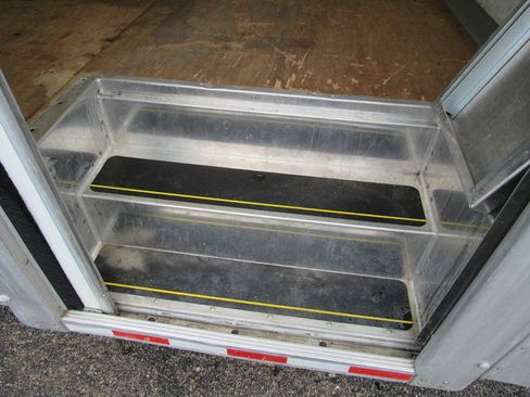 Used 2022 GMC Savana 3500 Extended w/ Power Convenience Package image 16