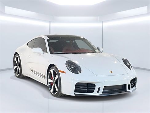 Used 2025 Porsche 911 Carrera S image 9