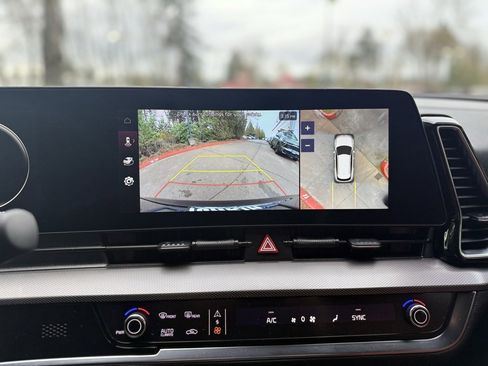 Certified 2024 Kia Sportage SX image 40