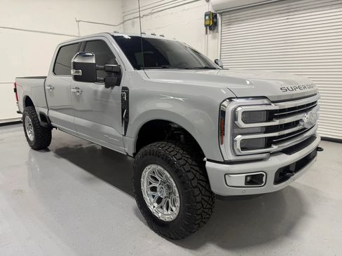 Used 2026 Ford F350 Platinum w/ Platinum Plus Package image 28