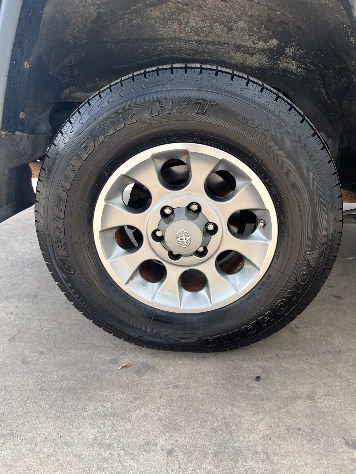 Used 2013 Toyota FJ Cruiser 4WD w/ Upgrade Pkg image 23
