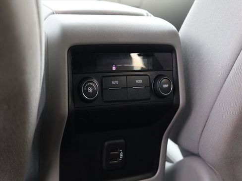 Used 2019 GMC Acadia SLE image 18