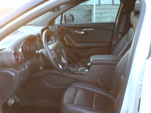 Used 2023 Chevrolet Blazer RS w/ Enhanced Convenience Package image 21