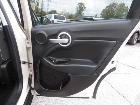 Used 2016 FIAT 500X Trekking image 12