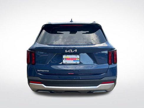 New 2026 Kia Sorento S FWD image 4