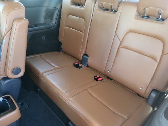 Used 2023 Nissan Pathfinder Platinum w/ Lighting Package (N93) FWD image 22