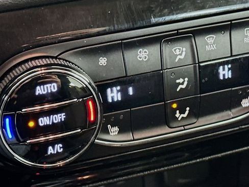 Certified 2022 Buick Encore GX Select w/ Sport Touring Package image 20