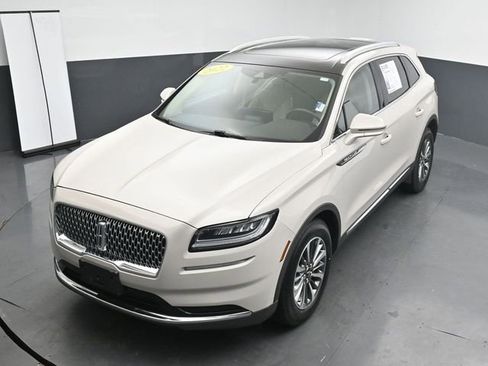 Used 2022 Lincoln Nautilus Reserve AWD/4WD image 23