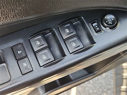 Used 2016 Chevrolet Colorado LT w/ Luxury Package, Chrome image 21