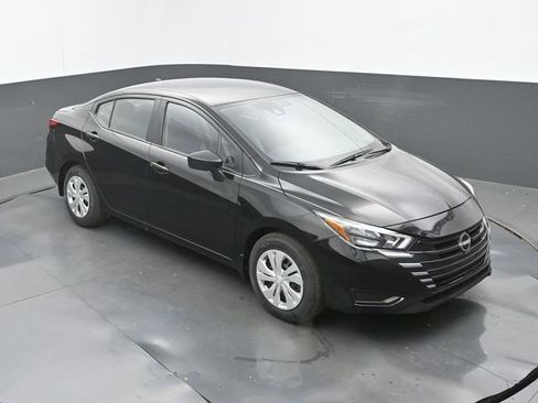 Used 2025 Nissan Versa S w/ Trunk Package FWD image 13