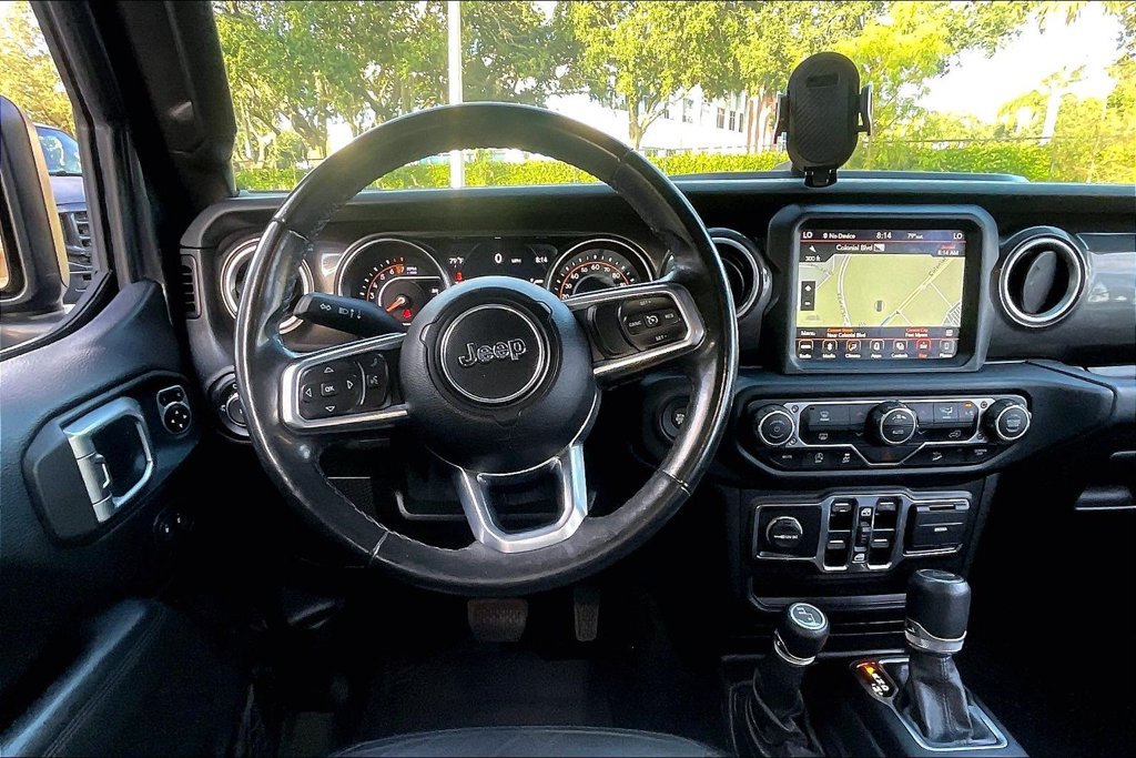 Used 2019 Jeep Wrangler Unlimited Sahara AWD/4WD image 5