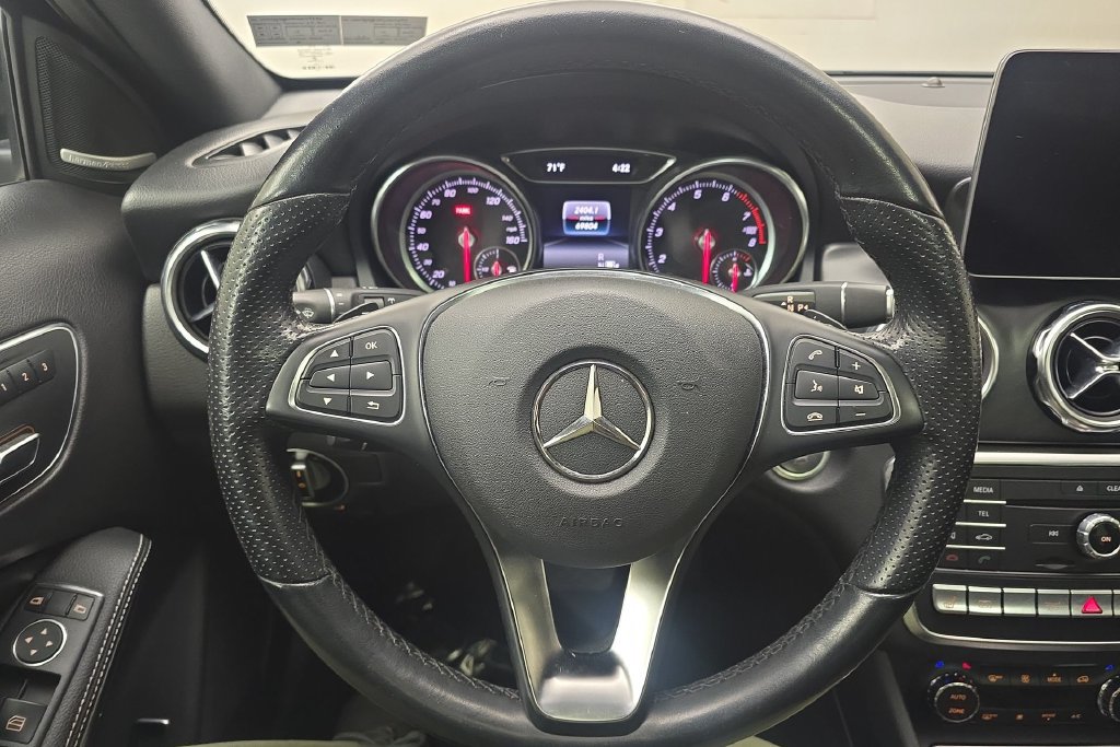 Used 2019 Mercedes-Benz GLA 250 4MATIC image 15
