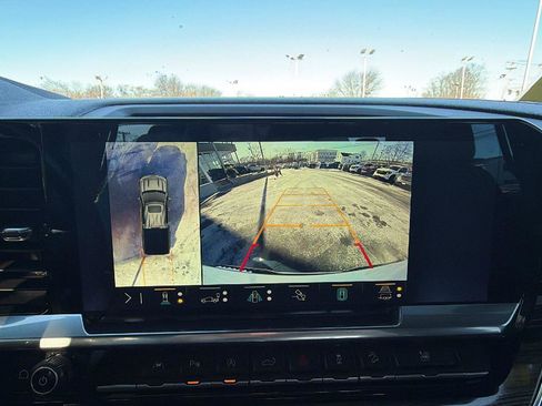 Used 2023 Chevrolet Silverado 1500 RST image 10