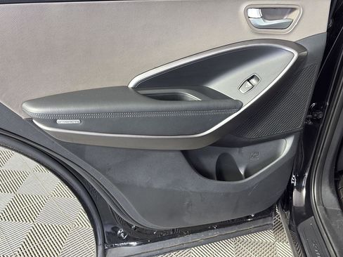 Used 2017 Hyundai Santa Fe Sport AWD/4WD image 19