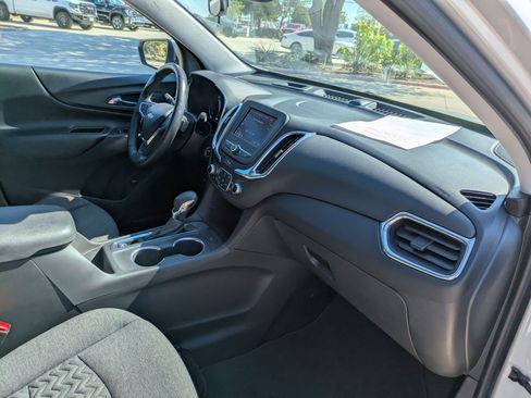 Certified 2022 Chevrolet Equinox LT image 28