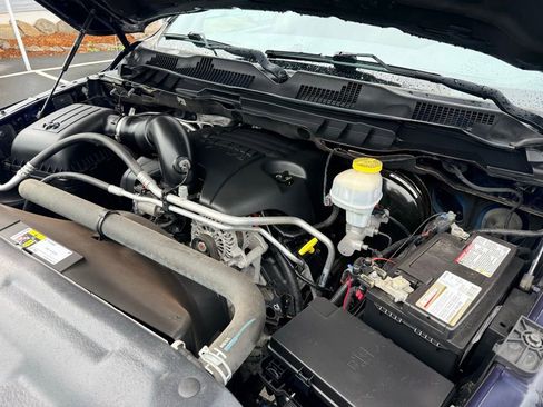 Used 2017 RAM 1500 Classic SLT AWD/4WD image 28