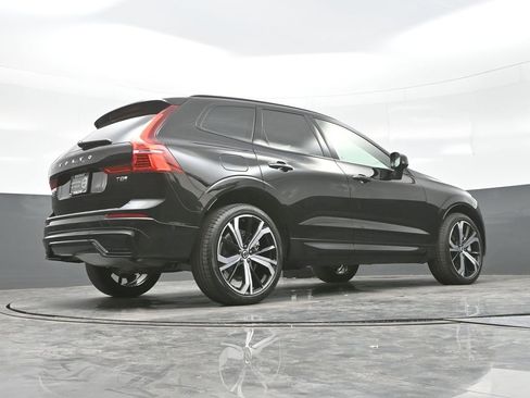 Used 2025 Volvo XC60 T8 Ultra w/ Protection Package Premier image 32