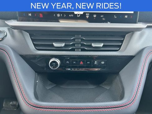 New 2026 Ford Explorer ST-Line image 30