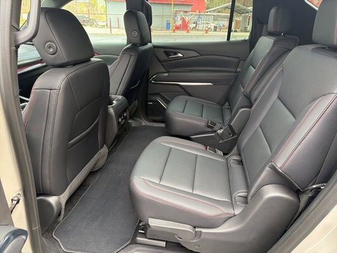 New 2026 Chevrolet Traverse Z71 image 11