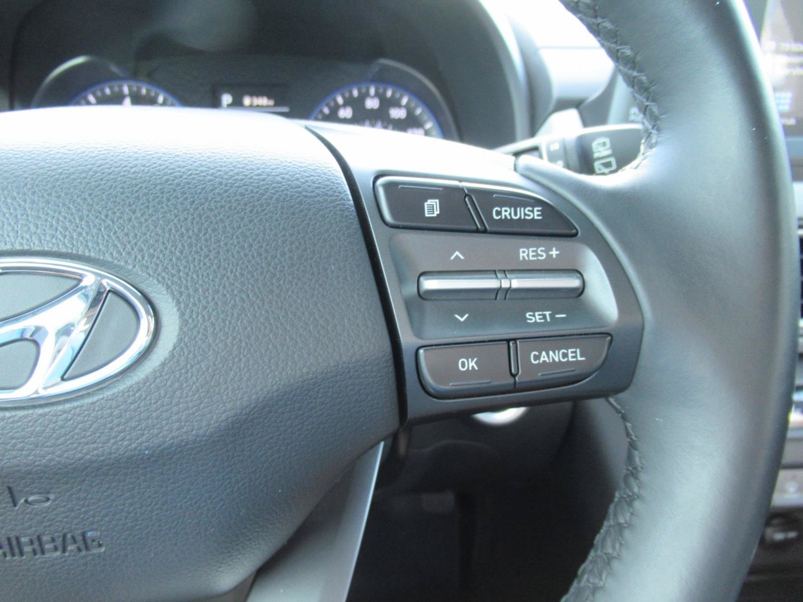 Used 2020 Hyundai Kona Limited FWD image 28