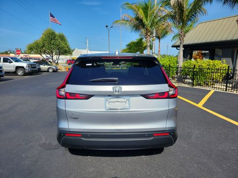 Used 2025 Honda CR-V EX-L image 6