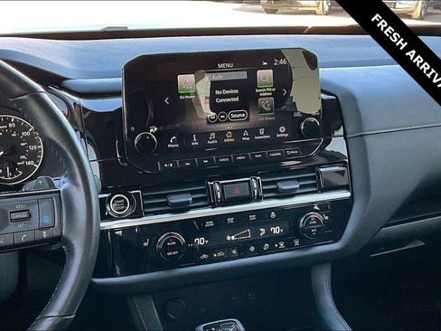 Used 2023 Nissan Pathfinder SL image 9