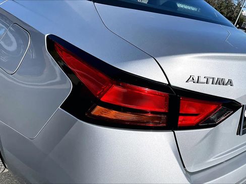 Used 2024 Nissan Altima 2.5 SR w/ SR Premium Package image 28