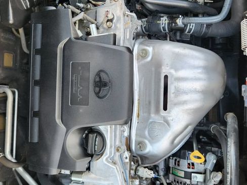 Used 2013 Toyota RAV4 LE AWD/4WD image 33