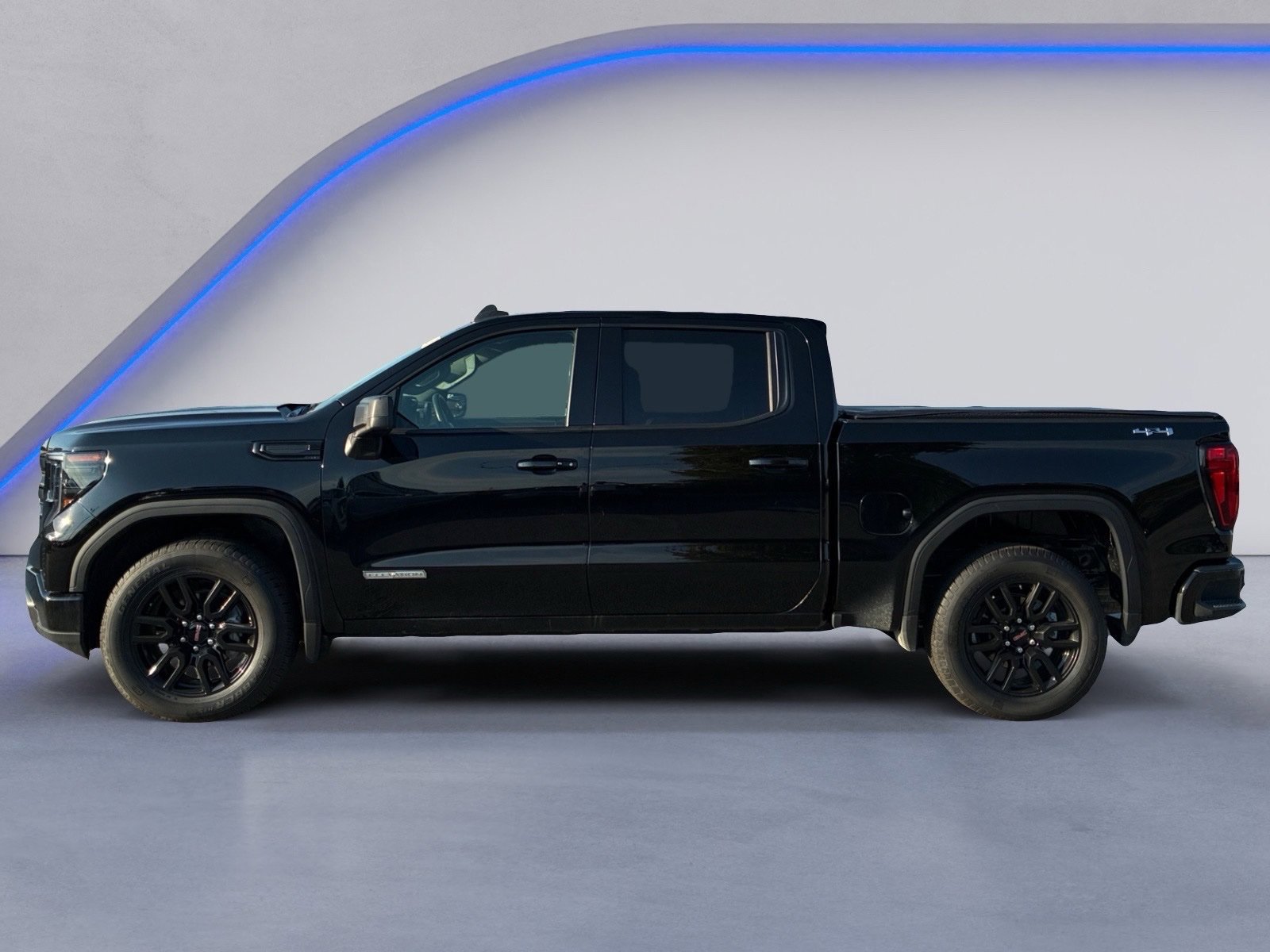 Used 2024 GMC Sierra 1500 Elevation AWD/4WD image 3